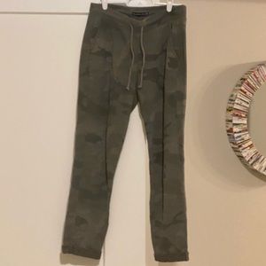 Abercrombie camo joggers